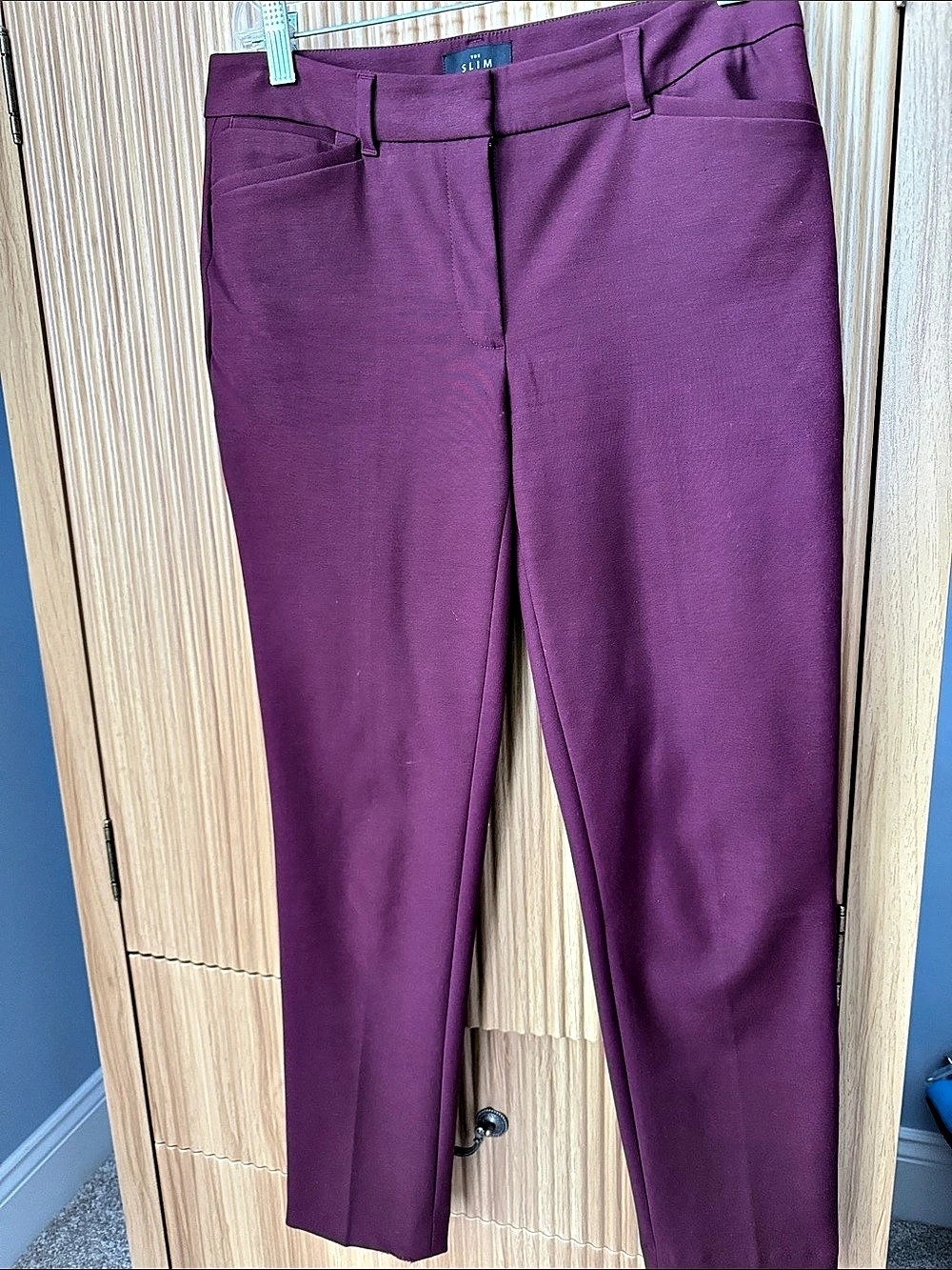 White House Black Market The Slim Ankle Comfort Stretch Pant Burgundy Size 4